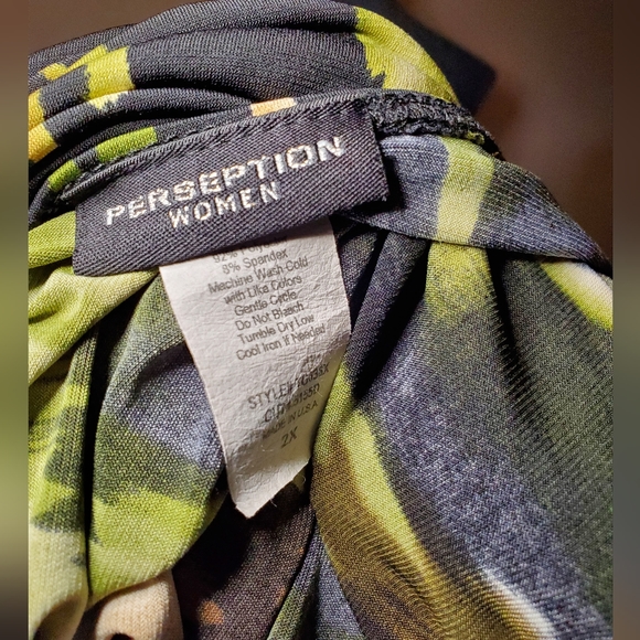 Perseption Multi-color Sweetheart Front Short Sleeve Blouse Women's Size 2X - Picture 6 of 11